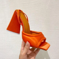 Solid Color Stylish Block Pyramid Heel Sandals -Prettytina H22031626 OR 1 d18da392 5a0a 4266 97b9 cd7828562abc