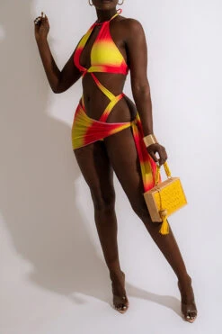 Gradient On-trend Cutout Lace-Up Three Pieces