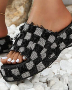 Checked Burrs Urban Chunky Sandals -Prettytina H23041472 BK 2